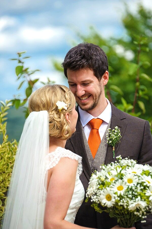 bristol-wedding-photography-coombe-lodge Bride & Groom wedding photography at Coombe Lodge