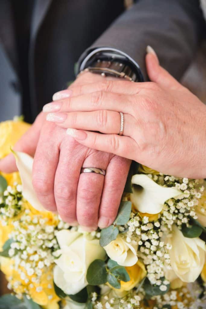 Wedding_Photography_at_Berwick_Lodge_Bristol_17 Creative Wedding Photography at Berwick Lodge Venue